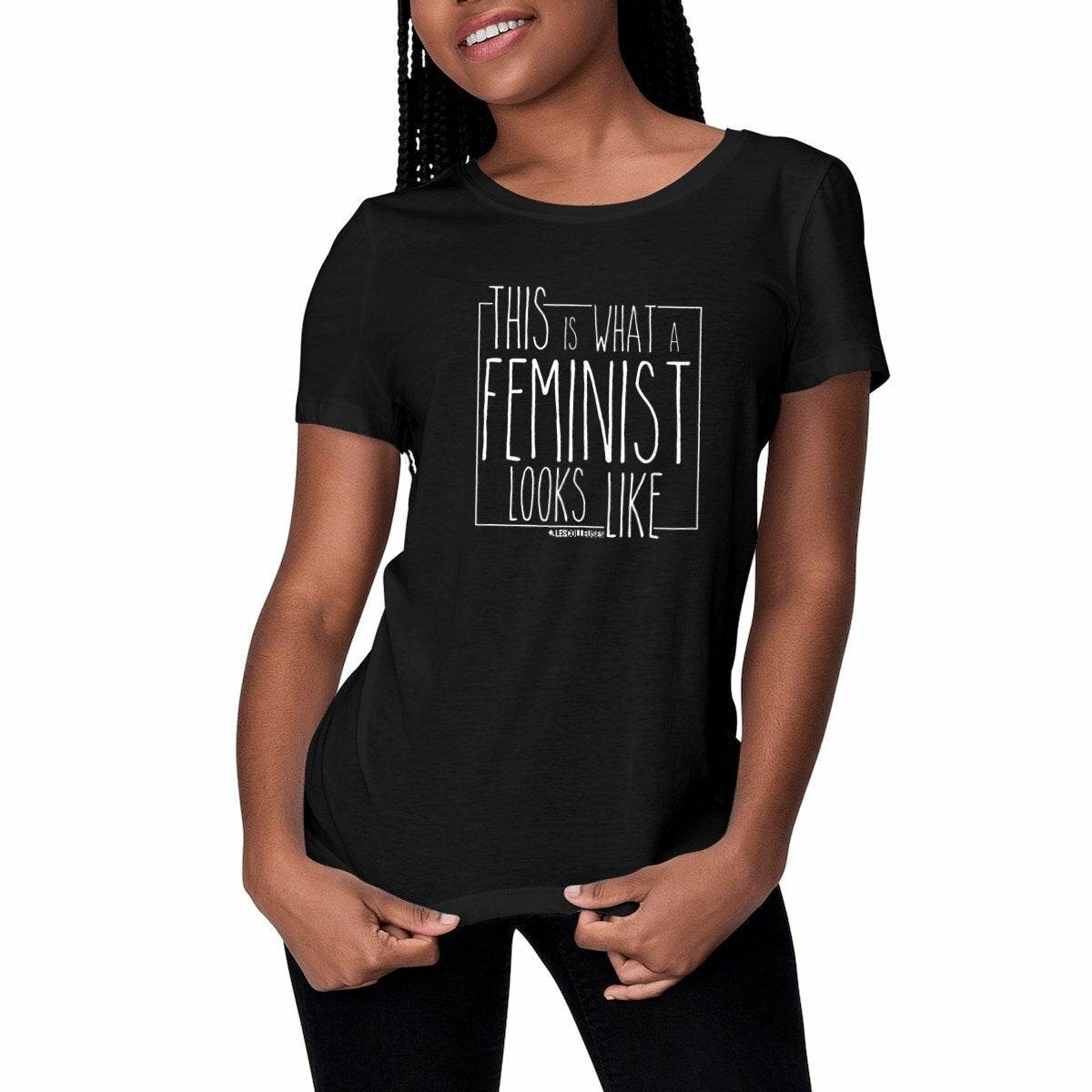T-Shirt Féministe - This Is What A Feminist Looks Like - LES COLLEUSES
